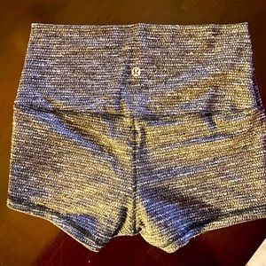 lululemon boogie short roll down size 6